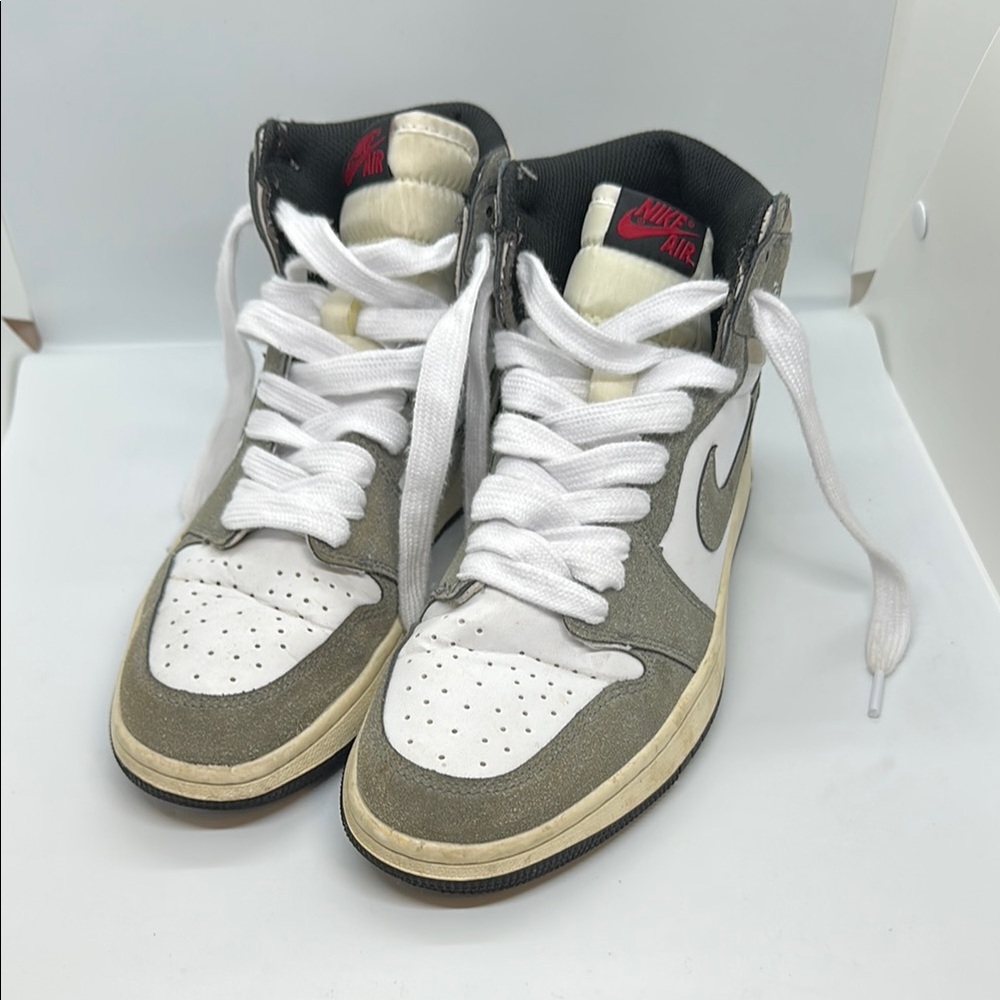 Nike Air Jordan Retro Jordan 1 OG Sneakers in White and Gray size 8.5 (no box)